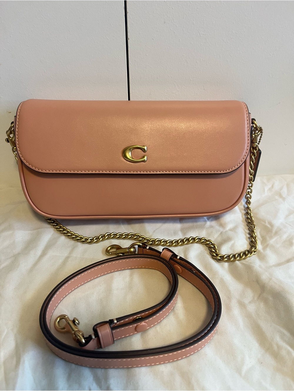 Coach Brook Flap Chain Bag 
Peach/Brass